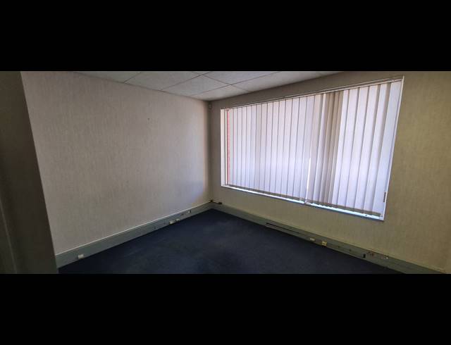 1,140M² WAREHOUSE TO LET IN BENONI CENTRAL